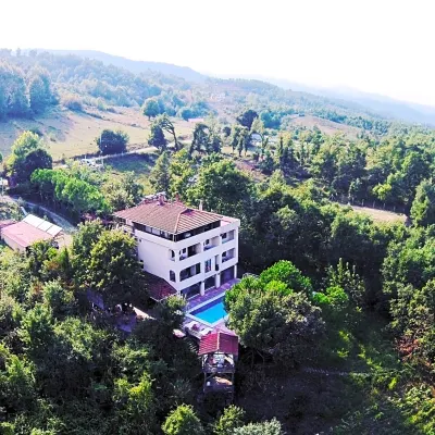 Kaltur Ev Pansiyon Restaurant Hotels in Kumla