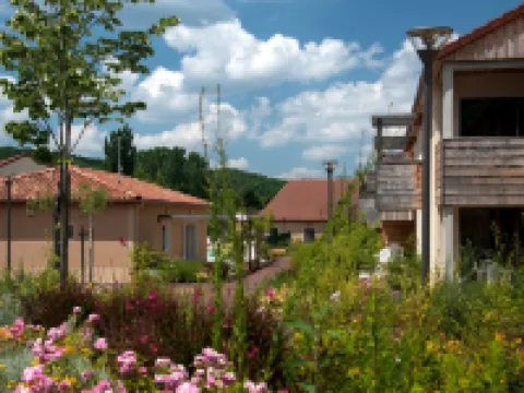 Vacancéole - Résidence le Clos du Rocher Hotels in Les Eyzies-De-Tayac-Sireuil
