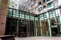 Lincoln Plaza London, Curio Collection by Hilton Hotel berhampiran Bellingham