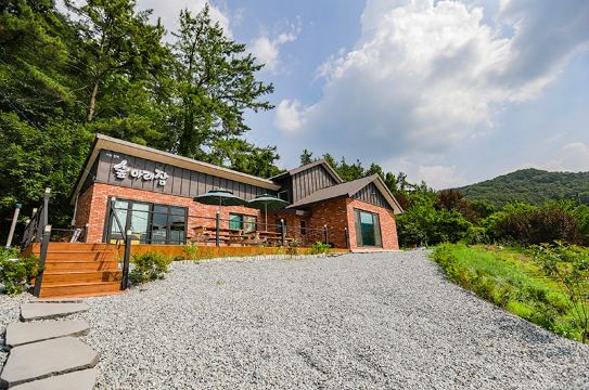 숲아래잠 바비큐장