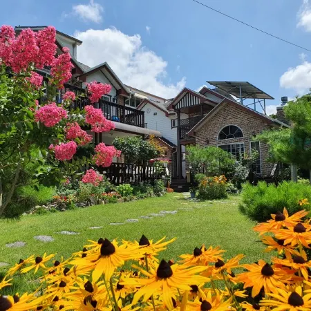 Jecheon Provence Pension Отели рядом с достопримечательностью «Храм Токчуса»