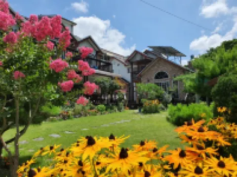 Jecheon Provence Pension Hotels near Deogjusa