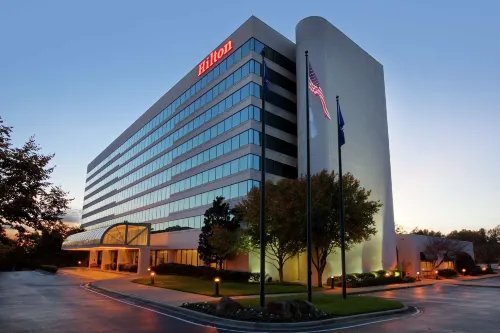 Hilton Greenville - parking
