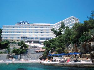 Sirene Blue Luxury Beach Resort