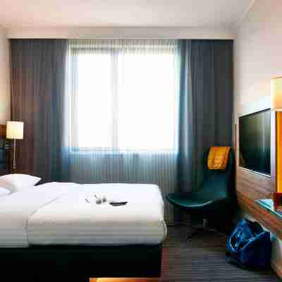 Moxy Frankfurt Airport Rooms