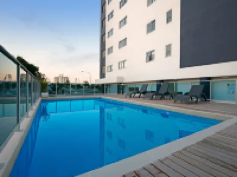 Allure Hotel & Apartments Hotels in South Townsville