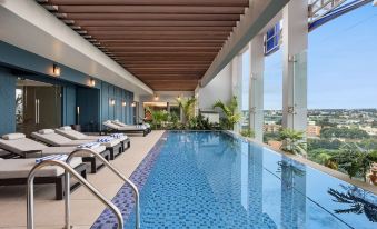 7. Radisson..