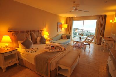 Standard Double or Twin Room, Partial Sea View
