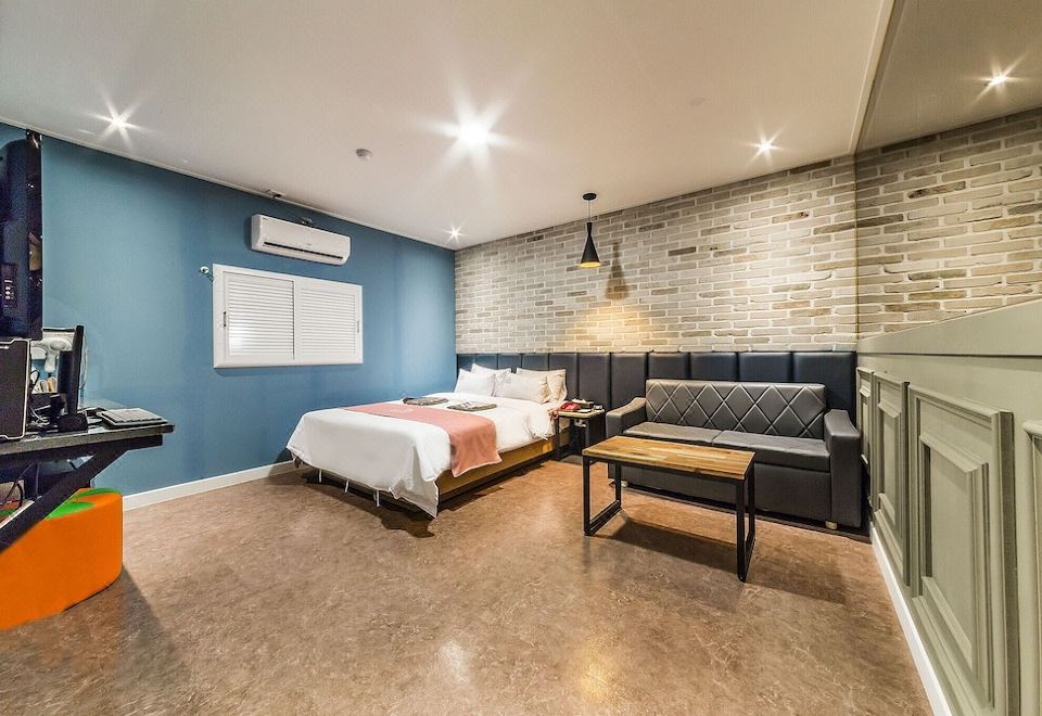 춘천 Hotel 파파야 썸네일