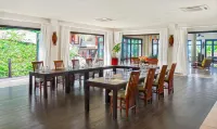 DoubleTree by Hilton Seychelles - Allamanda Resort & Spa - breakfast
