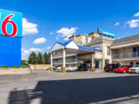Motel 6 Elizabeth, NJ - Newark Liberty Intl Airport Hotels in Elizabeth