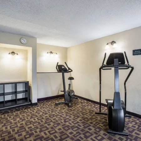Quality Inn & Suites Lawrence - University Area