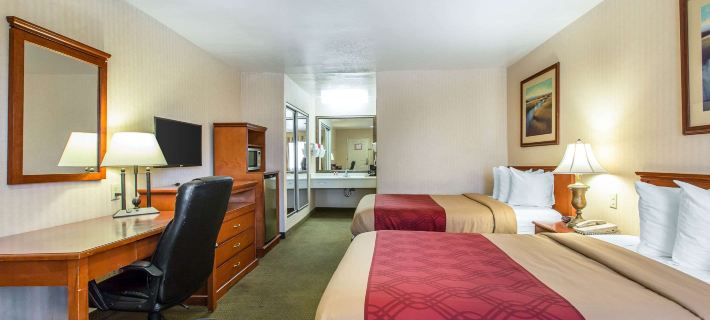 Econo Lodge Inn & Suites Riverside - Corona Hotel di Riverside
