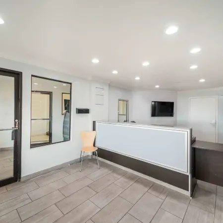 Studio 6 Laredo, TX - North I 35