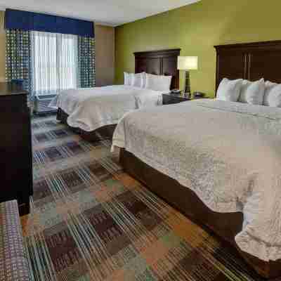 Hampton Inn & Suites Clarksville Rooms