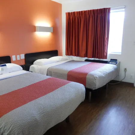 Motel 6 Clute, TX