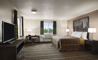 Super 8 by Wyndham Portland Airport