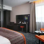 Demidov Plaza Hotel dekat Naberezhnaya Gordskogo Pruda N. Tagila