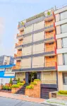 Hotel Regency Suites la Feria Hotel a 