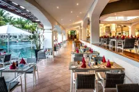 Mauricia Beachcomber Resort & Spa