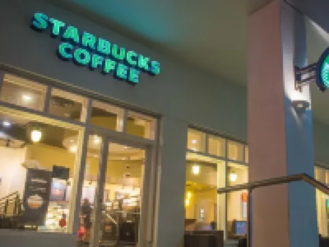 ザ コンダド プラザ ヒルトン コンダドのホテル