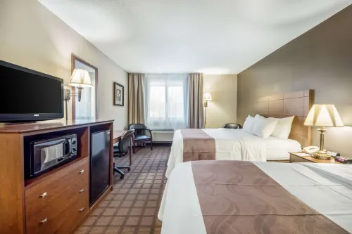 Quality Inn & Suites Newberry Hotels in Pentland Township