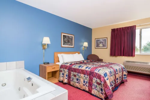 Days Inn by Wyndham West-Eau Claire - spa