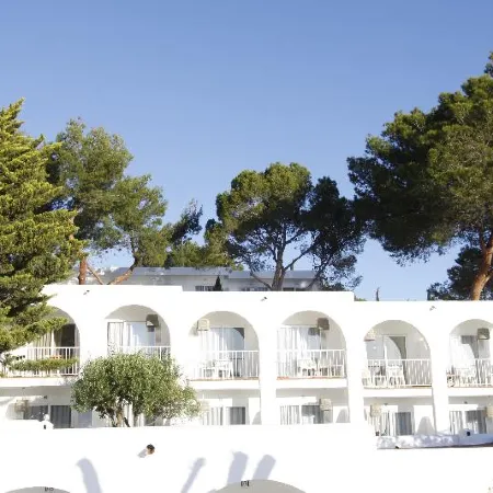 BG Hotel Portinatx Beach Club