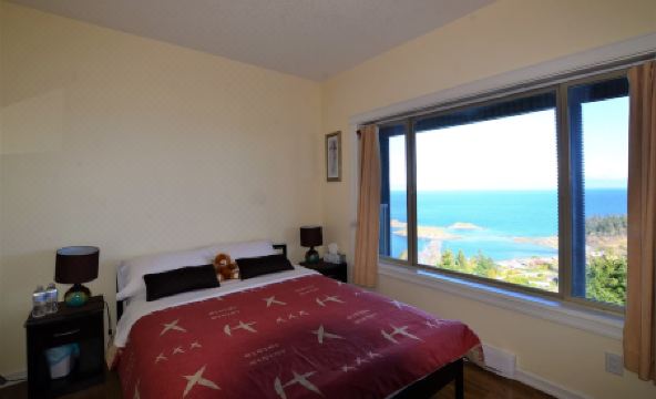 Gibralter Rock Ocean View B&B - Housity