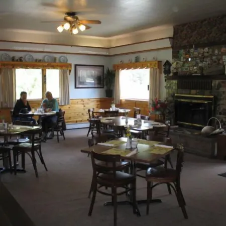 Swiss Alaska Inn