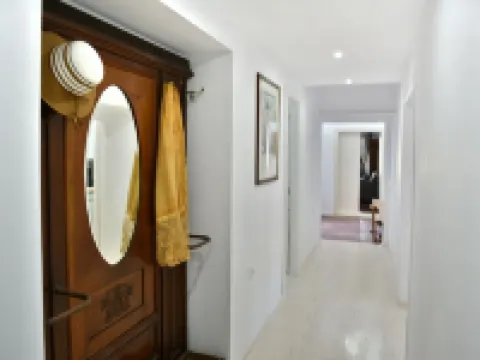 Douskos Port House Hotels in Hydra