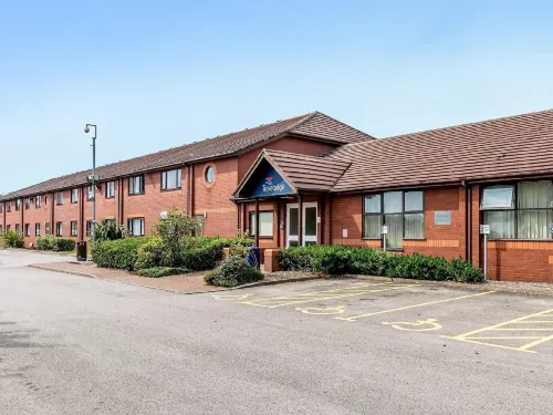 Travelodge Stoke Talke - parking