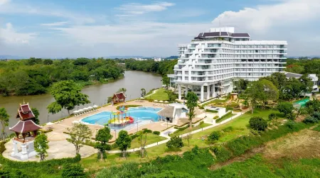 The Riverie by Katathani Отели рядом с достопримечательностью «The Navel City Pillar of Chiang Rai»