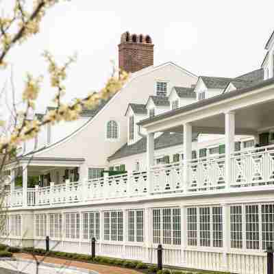 Canoe Place Inn & Cottages Hotel Exterior