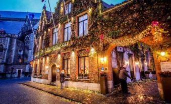 Boutique Hotel de Castillion - Small Elegant Family Hotel