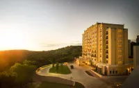 Hotel Viata Hotels in West Lake Hills