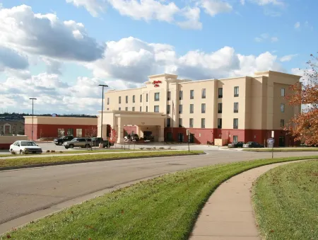 Hampton Inn Topeka Отели в г. Топика