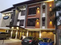 Andeo Suites - Condos