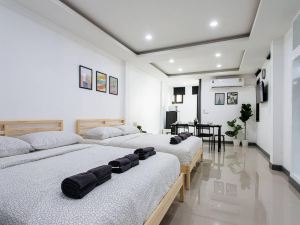 P3 Silom Large 2Beds Full Kitchen Wifi 4-6Pax