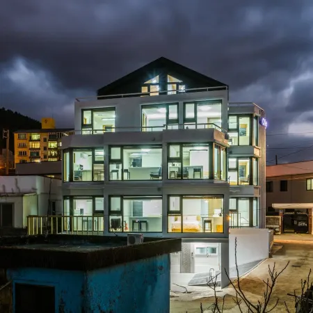 Jeju Olle View Pension Отели рядом с достопримечательностью «Мемориал движения Самиль»