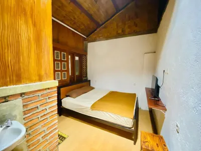Wisma Djokorio Syariah Hotel dekat Coban Trisula