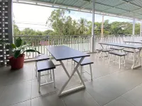 MJ Guest House Pusat Kota Malili Mitra RedDoorz Hotel a East Luwu Regency