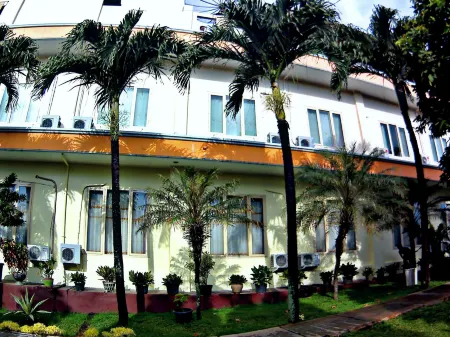 Hotel Andalas Permai
