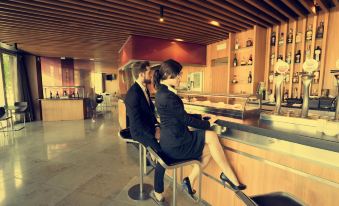 Hotel Jardines de Uleta Suites