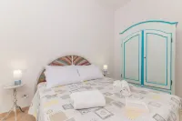La Dimora di Montelittu with AC - Happy Rentals