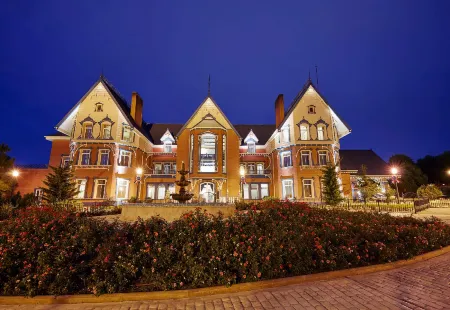 PortAventura Lucy's Mansion - Includes unlimited access & Express to PortAventura & Ferrari Land