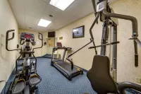 Monte Carlo Inn Barrie - Newly Renovated - Gym