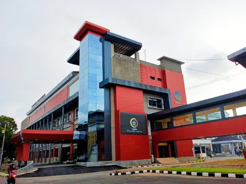 Unp Hotel & Convention - ที่มีที่จอดรถ