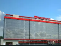 Win Grand Hotel Hotel dekat Rainbow Alamanda
