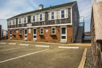 Bearskin Neck Motor Lodge Hotele w: Gloucester